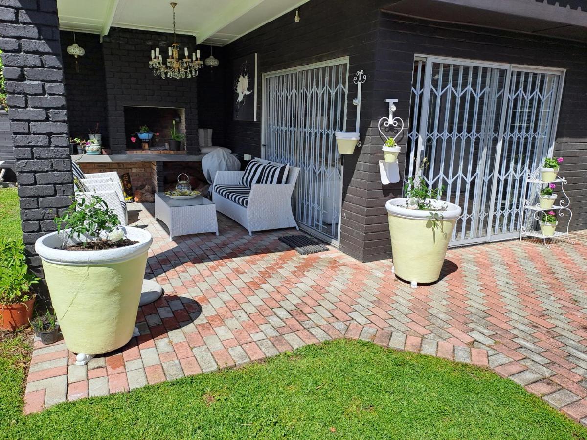 Milky Way Hotel Hermanus Luaran gambar